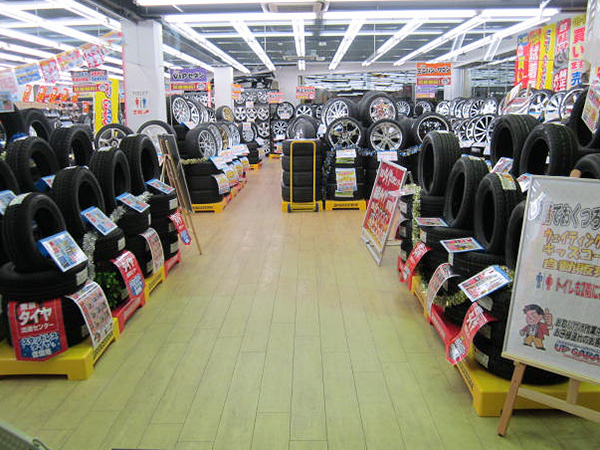 埼玉東松山店 埼玉県東松山市 新品激安 東京タイヤ流通センター