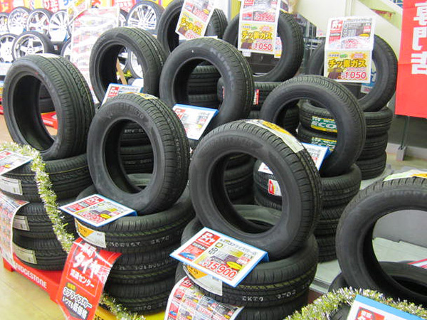 中古 タイヤ 東京